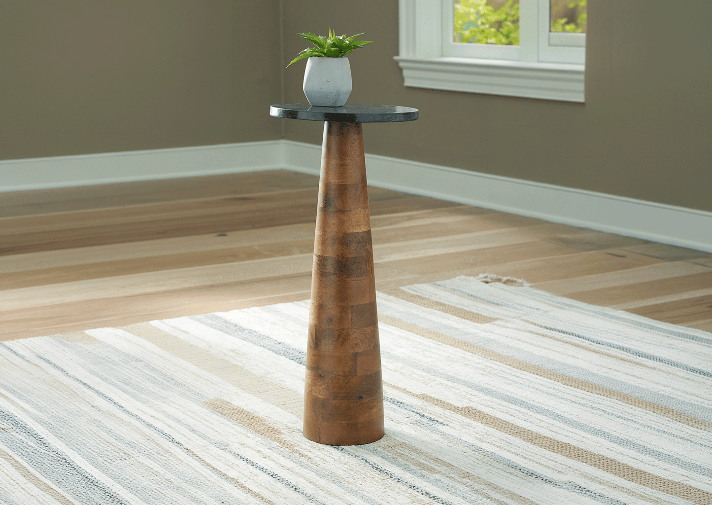 Mesa decorativa Quinndon