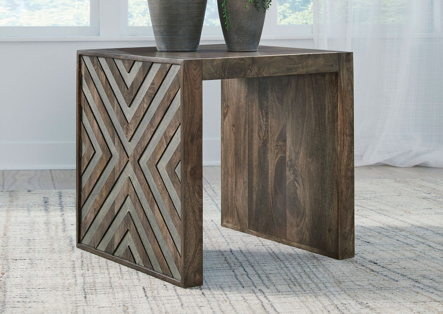 Mesa lateral Dreggan