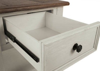Mesa lateral Bolanburg cuadrada