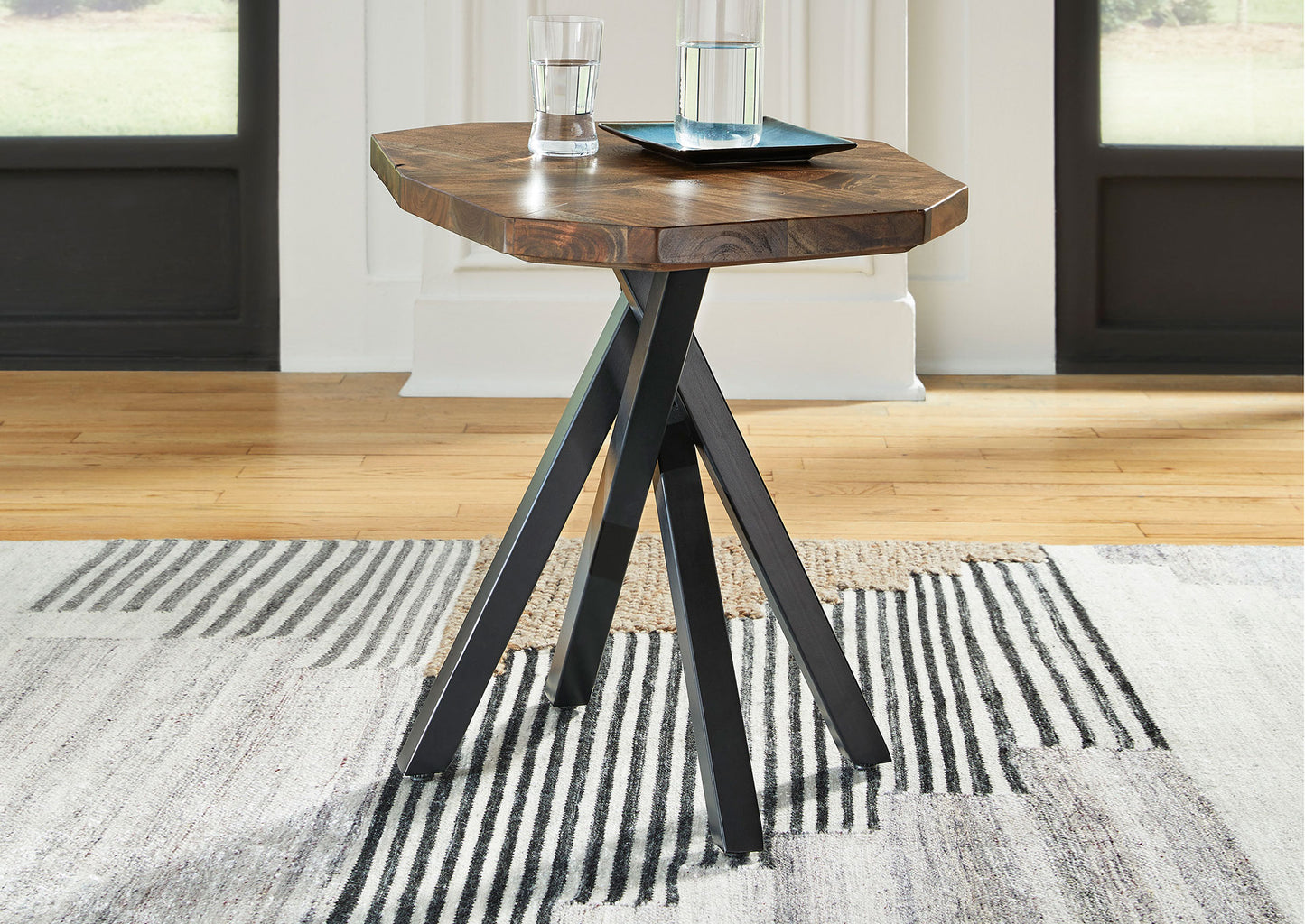 Mesa lateral Haileeton